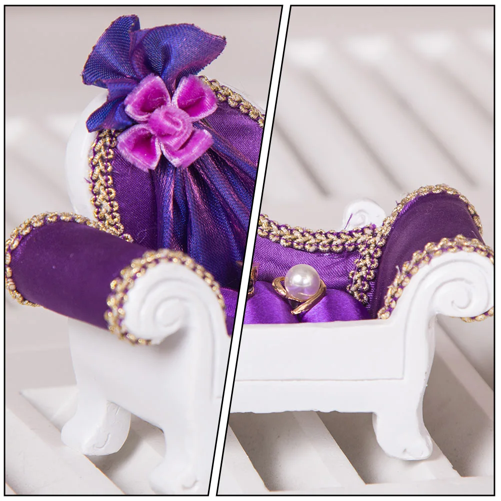 Exquisite Sofa Shape Ear Stud Display Stand Rings Organizer Jewelry Display Rack