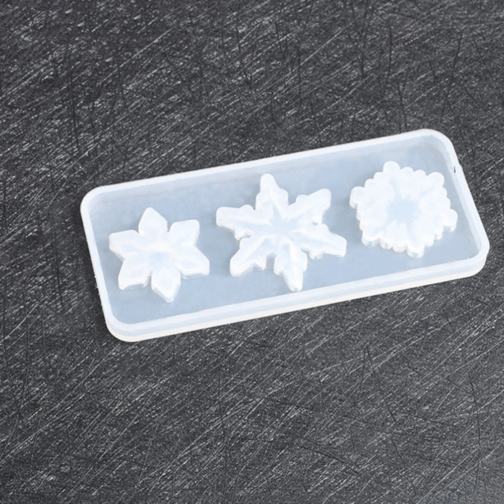 2pcs Snowflake Shape DIY Holed Pendant Jewelry Casting Molds DIY Accessory Making Epoxy Resin Molds White