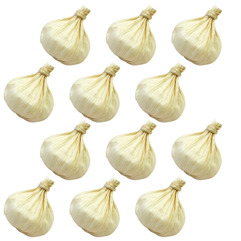 12pcs Fake Garlic Models Tabletop Garlic Decor Halloween Photograph Props