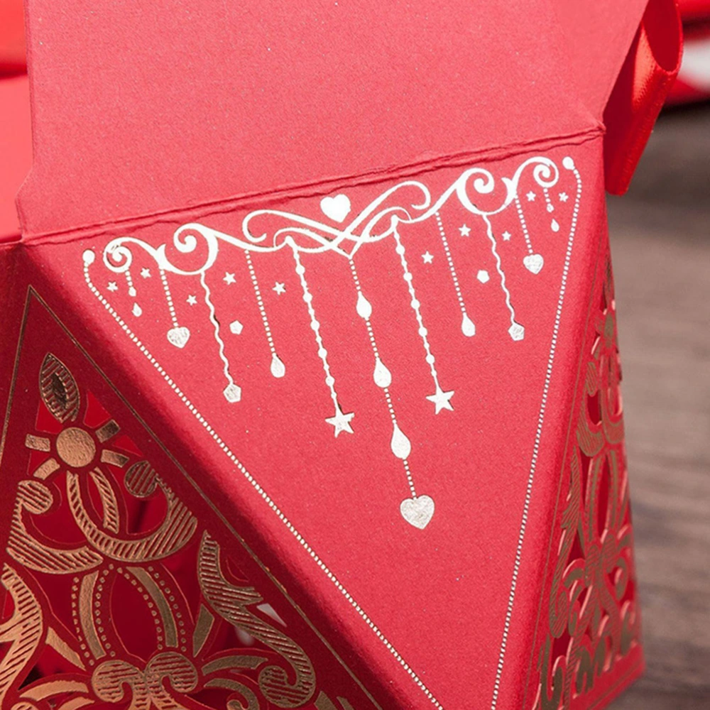 10PCS Chinese Style Wedding Candy Box Diamond-shaped Wedding Candy Box Gold Stamping Wedding Candy Box Hollow-out Gift Wrapping Box for Proposal Wedding Decor Red Size S