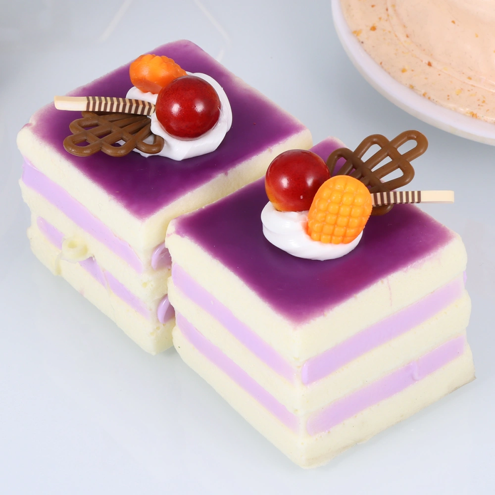 2Pcs Simulation Fruit Cake Artificial Square Small Cake Model Food Cake Kitchen Photography Props Decoration (Random Color)