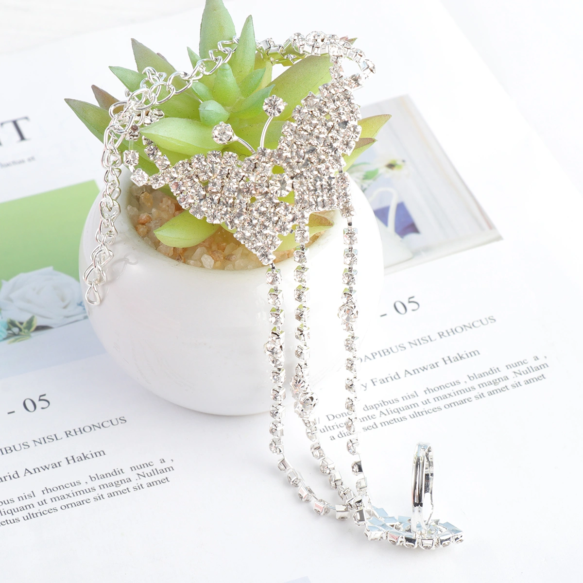 Bride Rhinestone Anklet Beautiful Beach Ankle Chain Delicate Ankle Jewelry Foot Hanging Chain Pendant for Women Girls (1536)