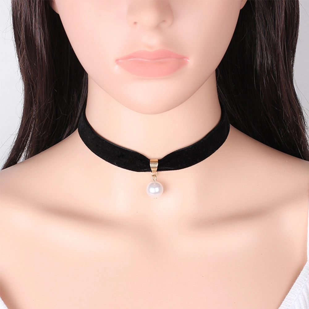 Fashionable Pearl Choker Necklace for Women Daily Wearing (Black)