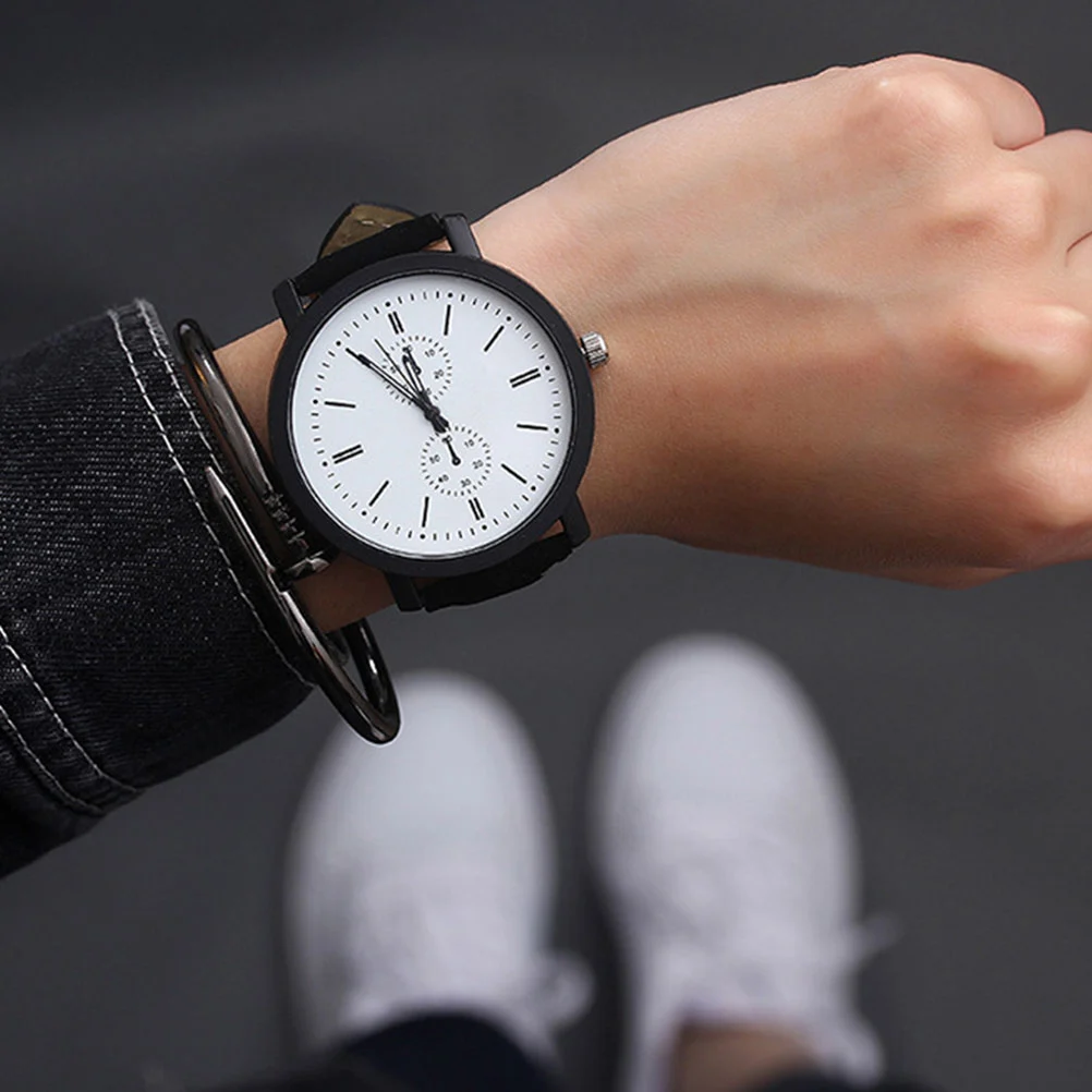 2pcs Stylish Couple Watch Quartz Watch Adjustable Band Wrist Watch for Students Lovers (Black and White)