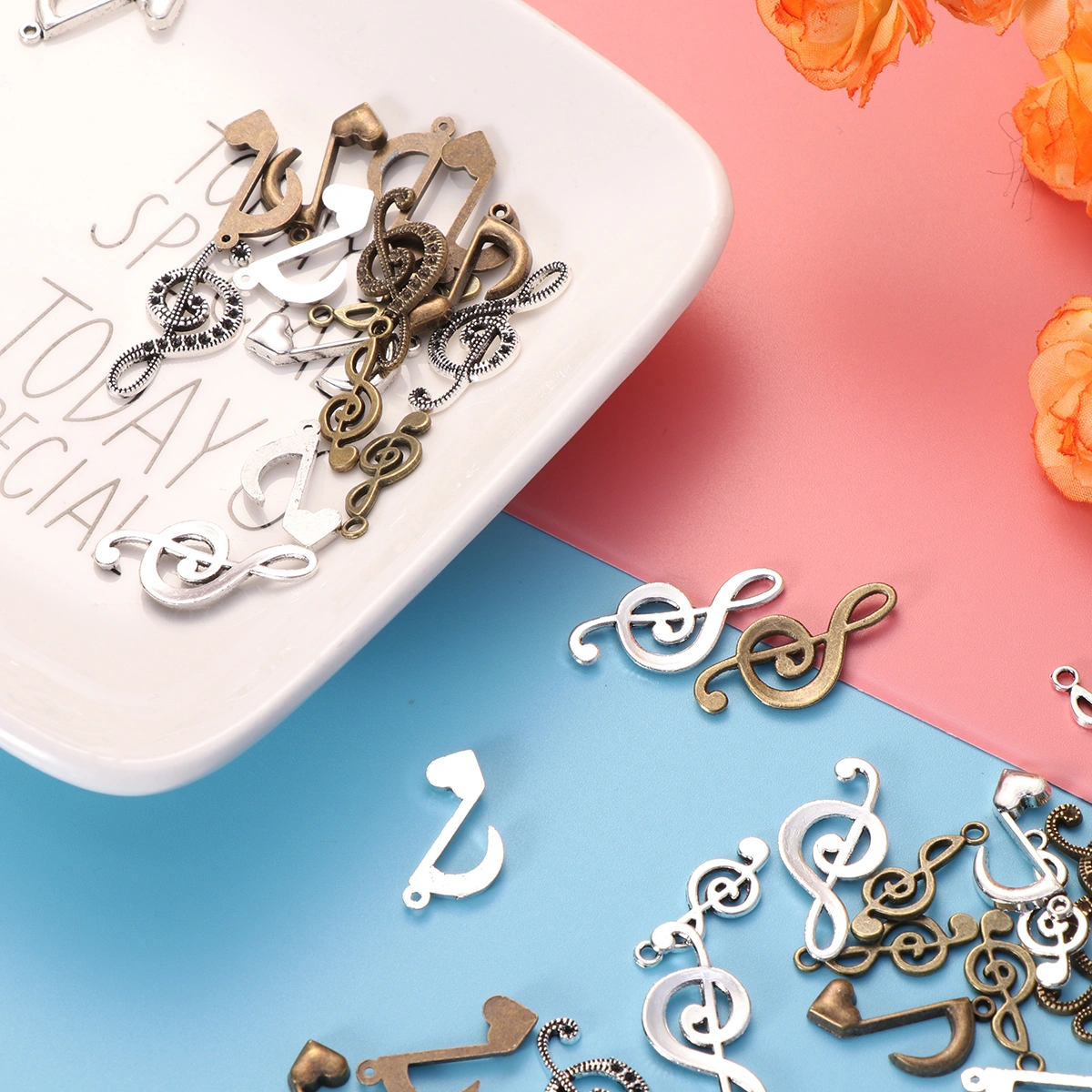 60pcs Assorted Patterns Music Note Alloy Pendants Set DIY Charms Jewelry Making Accessory (P203 Bronze+P203 Antique Silver+P201 Bronze+P201 Antique Silver+P214 Bronze+P214 Antique Silver)