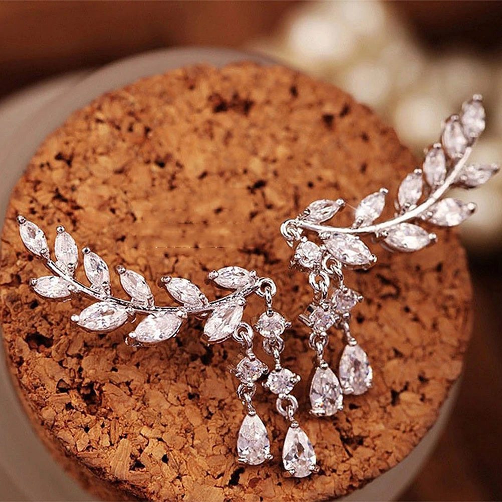 Fashion Lady Clear Crystal Leaf  Ear Earrings Back Ear Cuffs Stud Earring (Silver)