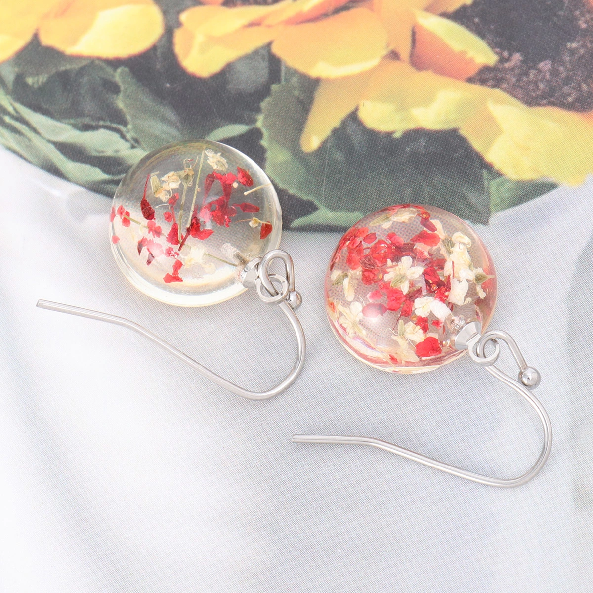 Dried Flower Earrings Natural Dried Flower Retro Glass Earrings Colorful Decorative Earrings for Woman (Red)