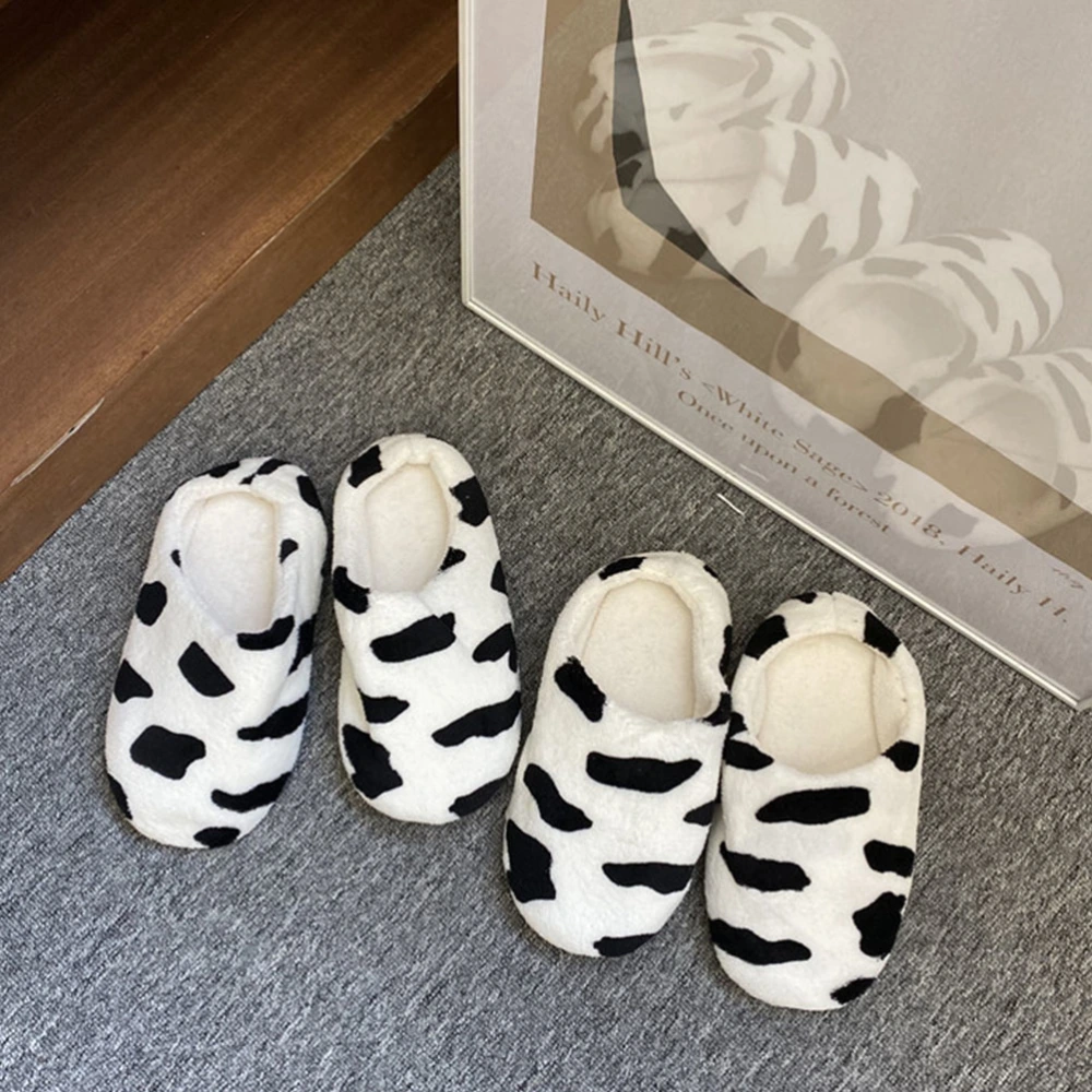 1 Pair of Cow Pattern Slippers Warm Slipper Students Slippers (Black,White)