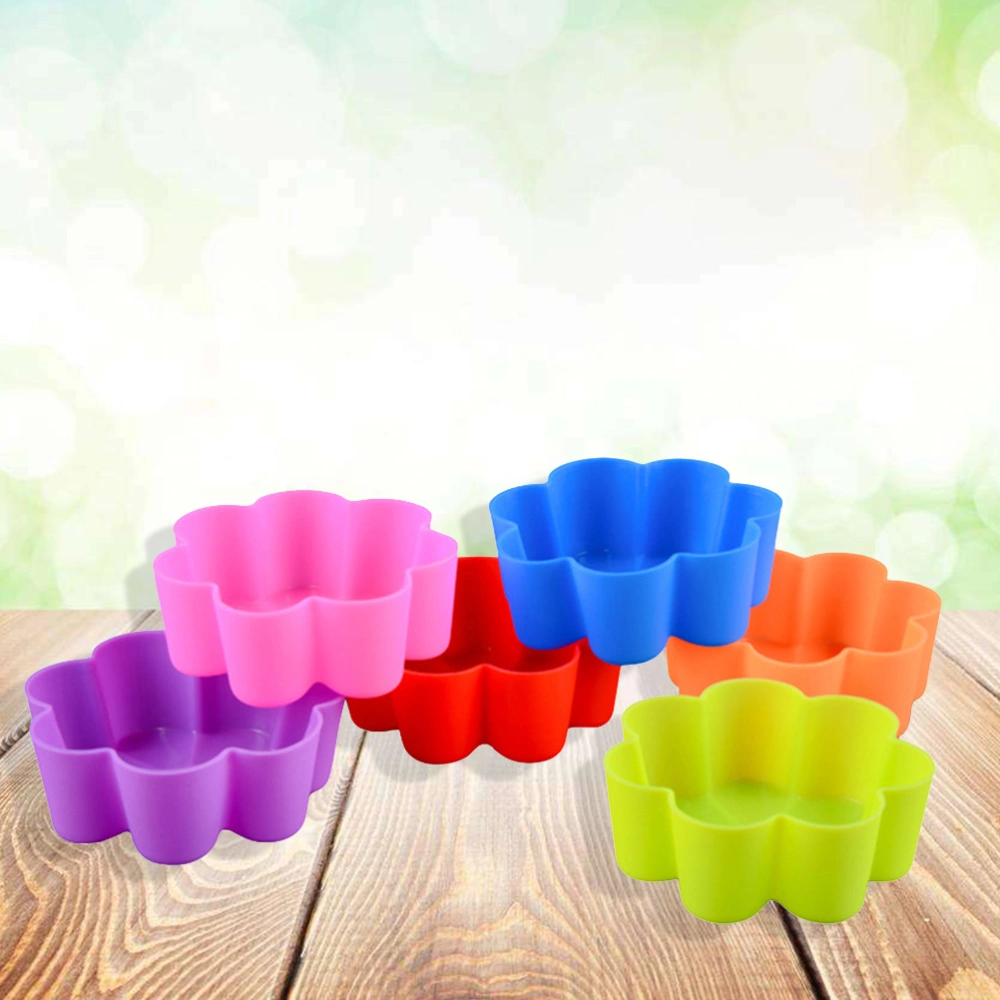 12pcs Silicone Muffin Cup Flower Design Liners Baking Cups Reusable Non-Stick Cupcake Maker Mould Cup (Random Color)