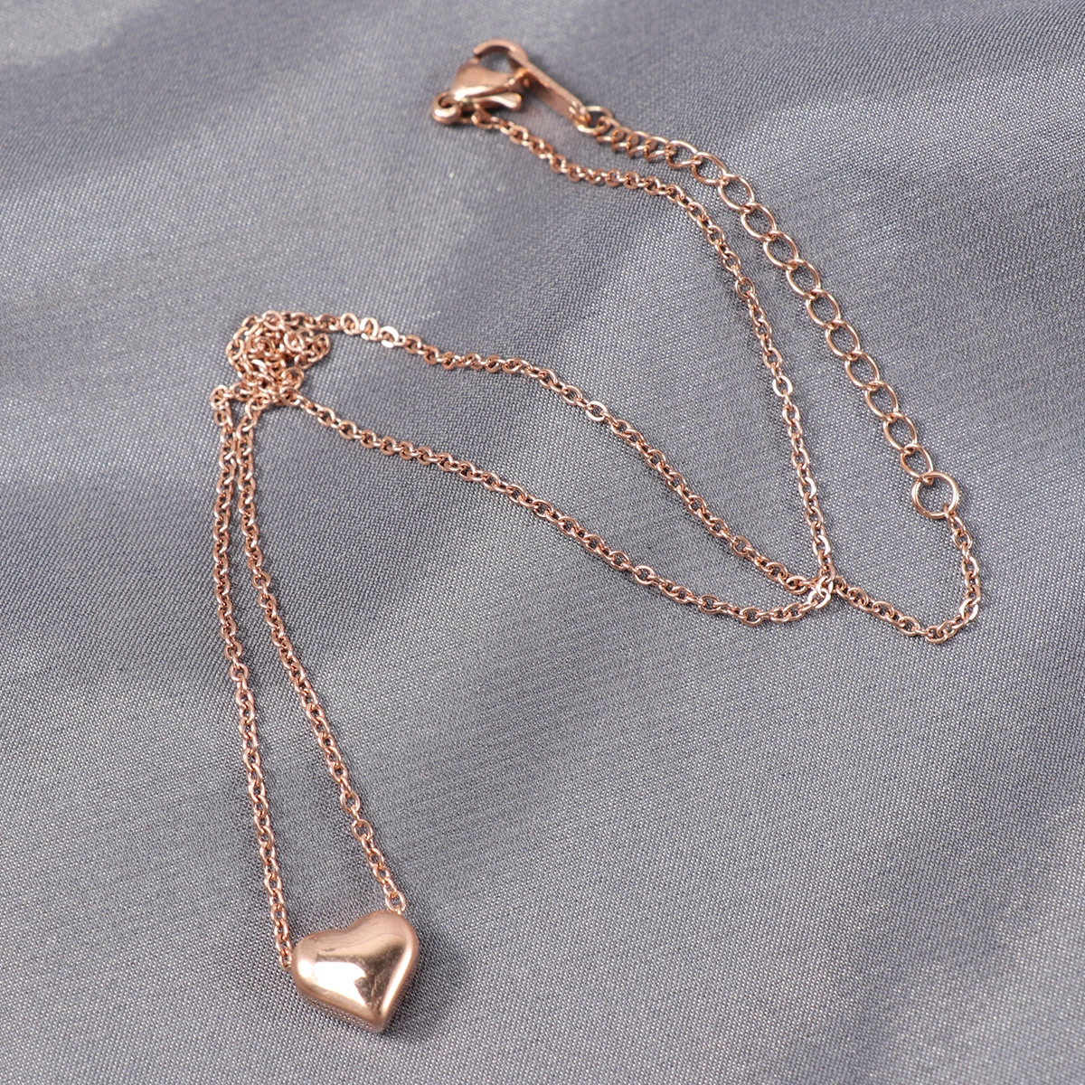 1Pc Lovely Heart Shaped Necklace Pendant Chain Neck Jewelry Valentine Day Gift for Women Ladies Girls(Rose Gold)