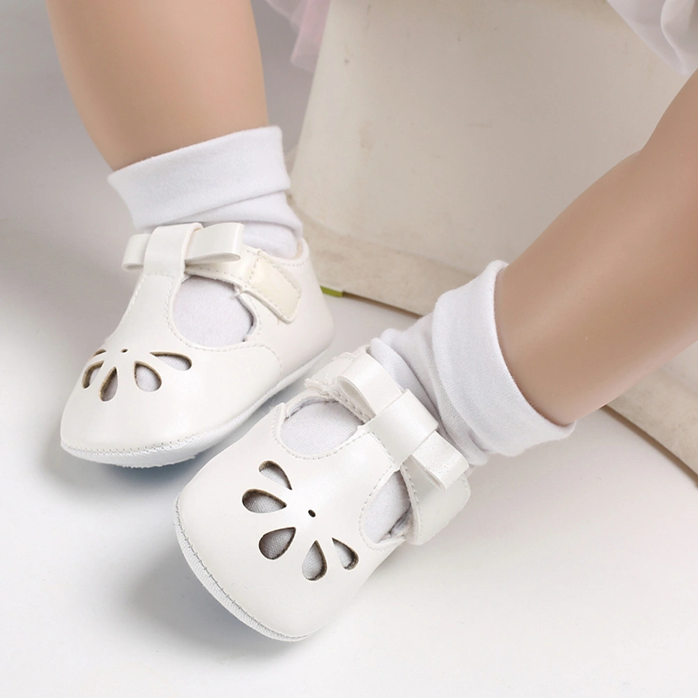 Baby Hollow Sandals Baby Prewalker Sandals Skid Resistance Hollow Sandals Baby Girl Shoes (White 12cm 6-9 Months)