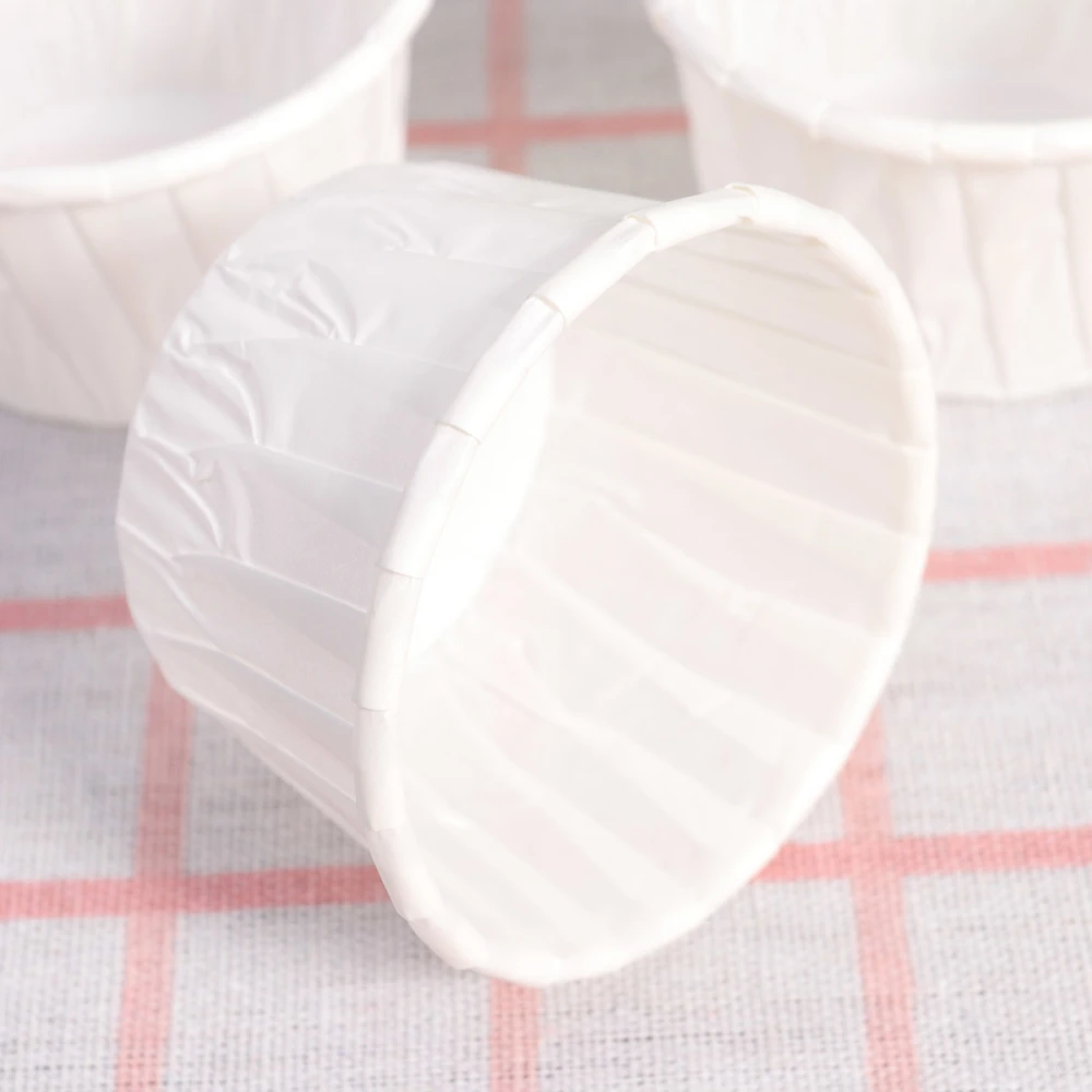 100pcs Disposable Curled Cake Cups Heat-resistant Muffin Cup Baking Cupcake Wrappers (White)