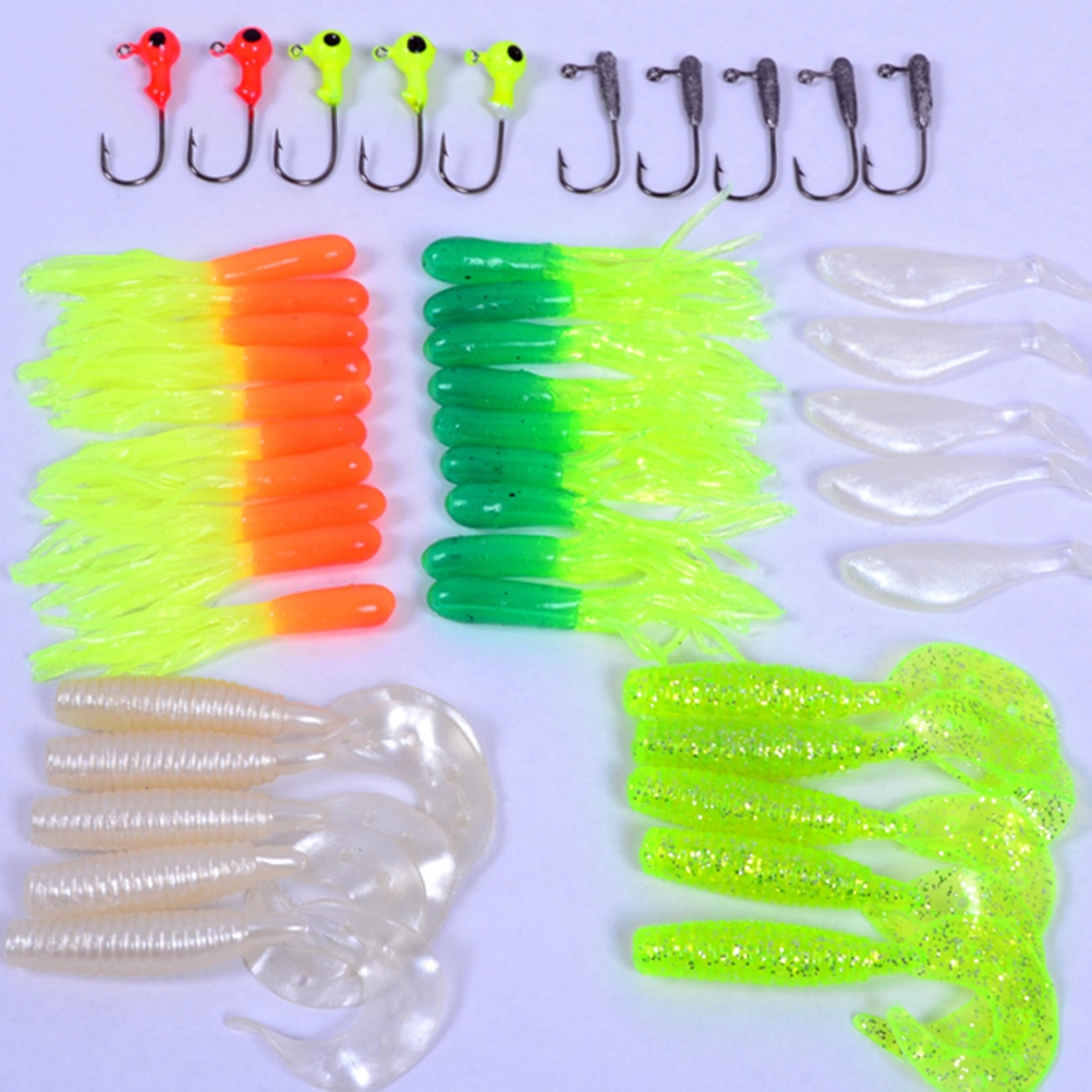 35pcs Fishing Lures Baits Hooks Tackle (Random Color)