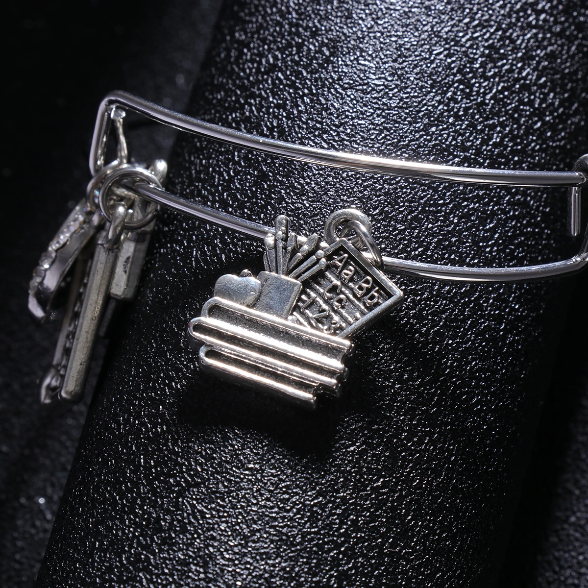 Creative Graduation Wristband Teacher Theme Bracelet Zinc Alloy Bangle Graduation Jewelry Gift Decor- Style 1