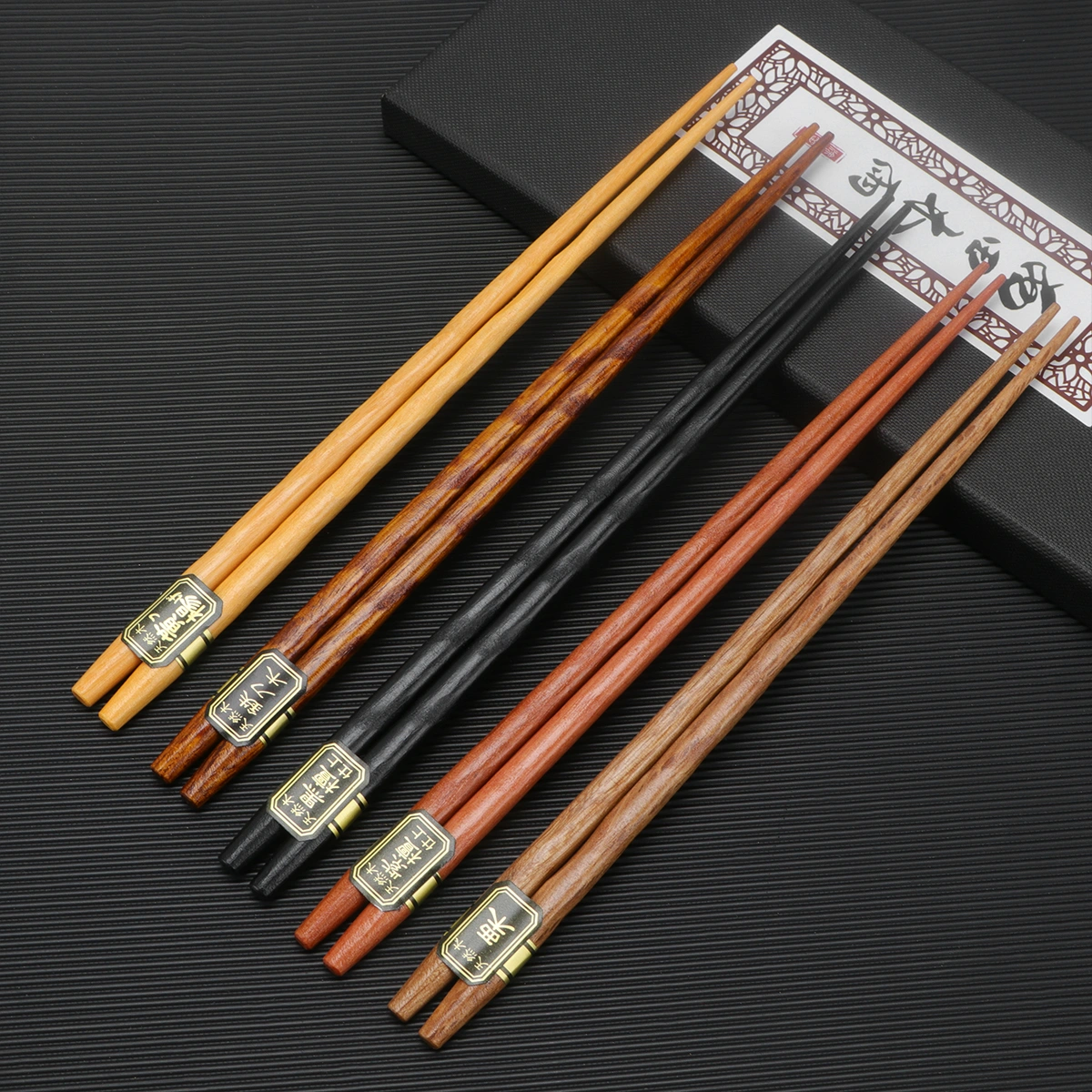 5 Pairs Japanese Style Chopsticks Non-slip Natural Wood Chopsticks Tableware for Home Restaurant (Square, Gift Set)