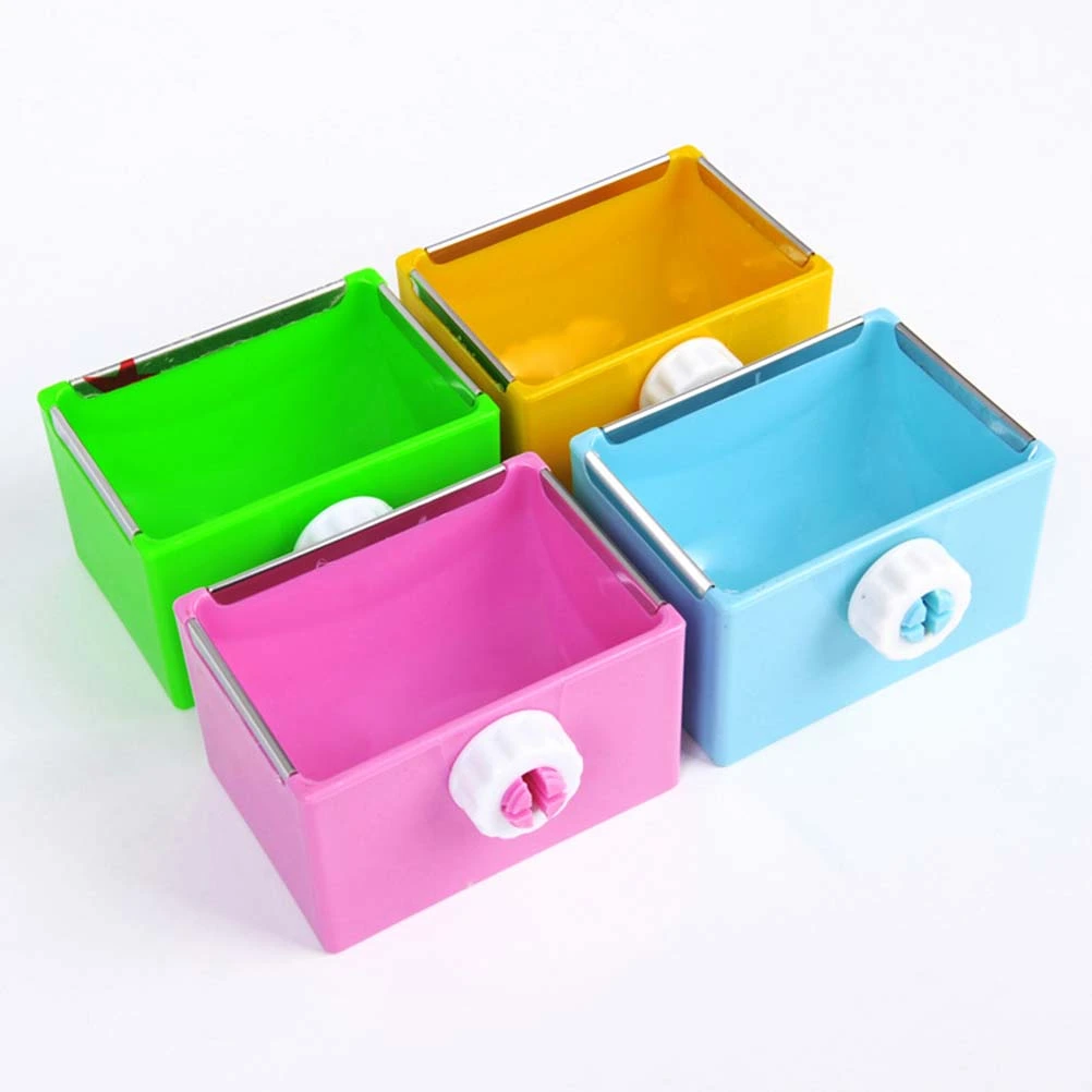 Pet Feeding Supplies Square Food Box Hanging Cage Feeding Bowl for Pigs Chinchillas Rabbits (Pink)