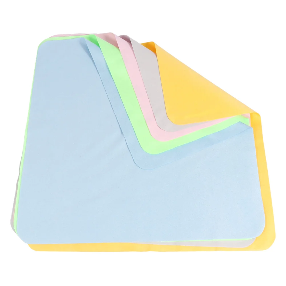 5pcs Creative Screen Cleaning Cloth Microfiber Wipe Cloth for Phone Computer Screen (Random Color)