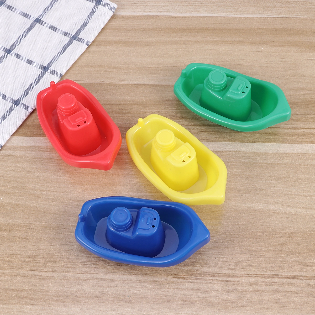 4 Pcs Baby Bath Toys Bath Time Floating Boat Plastic Ship Model for Toddlers Kids (Mixed Colors)