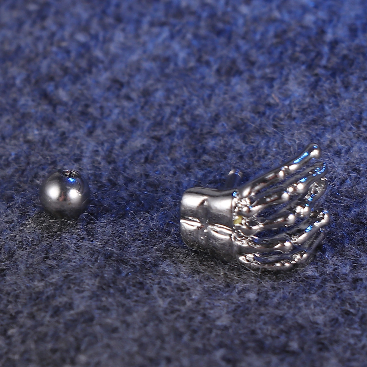 Fashion Cool Punk Style Ghost Hand Shape Stud Earrings Body Piercing Jewelry (Silver)