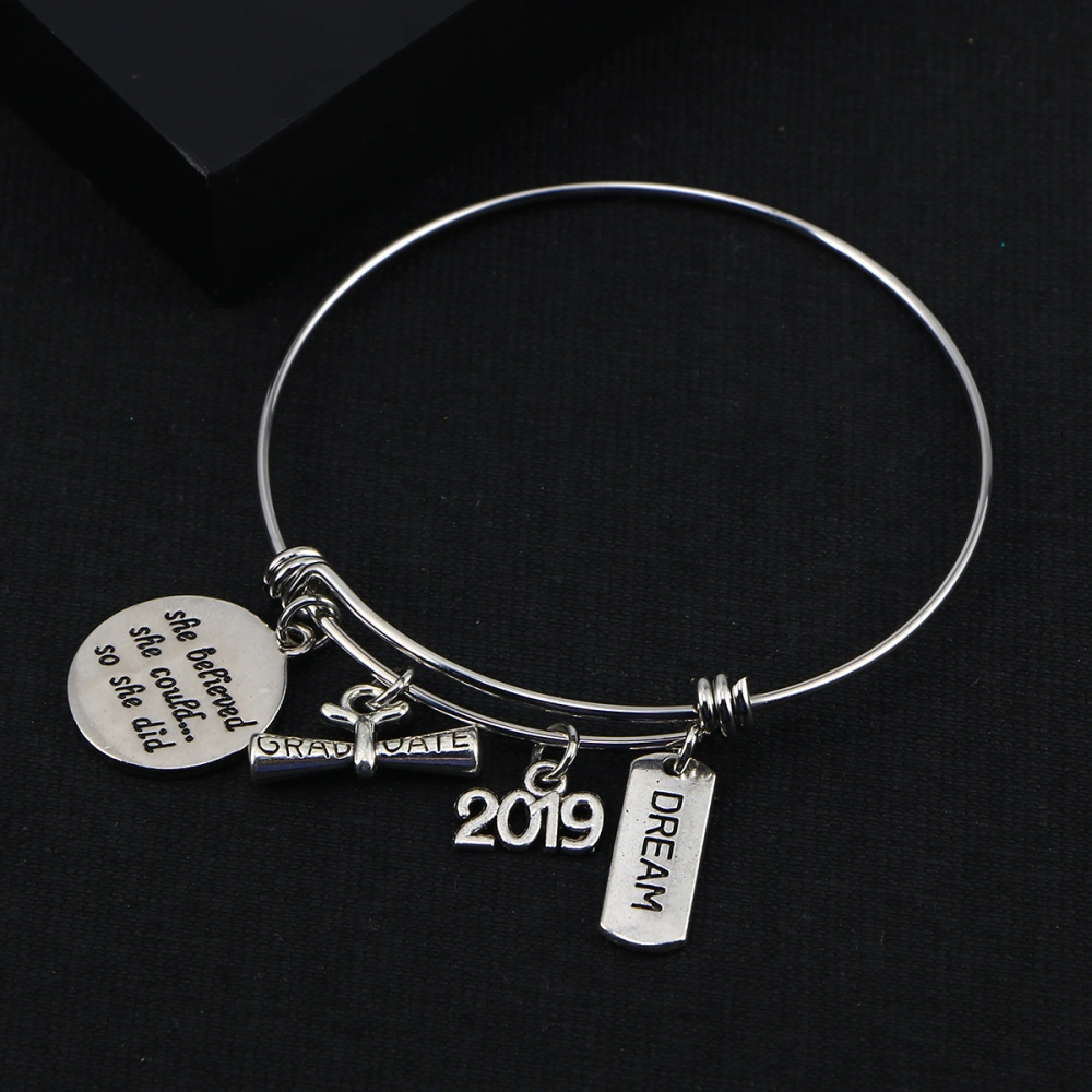 2019 Graduation Bracelet Beautiful Creative Gift Bracelet for Student Graduate Friend