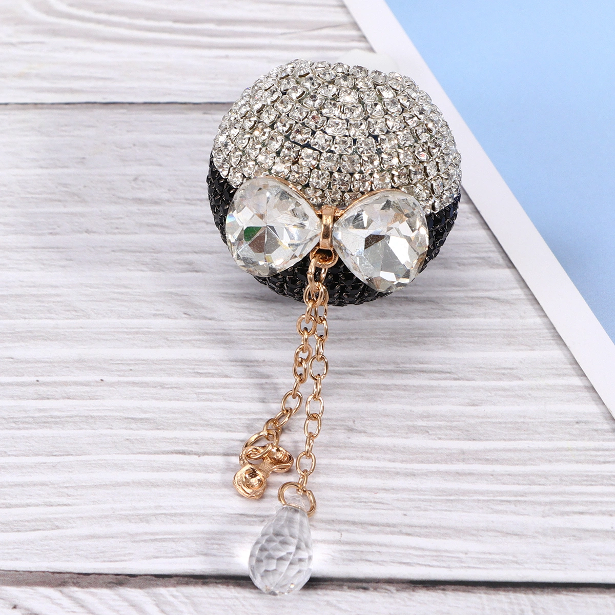 Car Perfume Clip Rhinestone Bowknot Aromatherapy Diffuser Solid Perfume Air Outlet Clip Charms Auto Vehicle