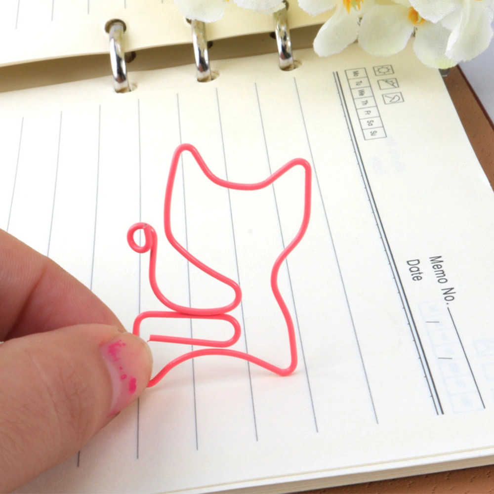 50pcs Cat Shape Paper Clips Creative Bookmark Clips Office Stationery (Random Color)