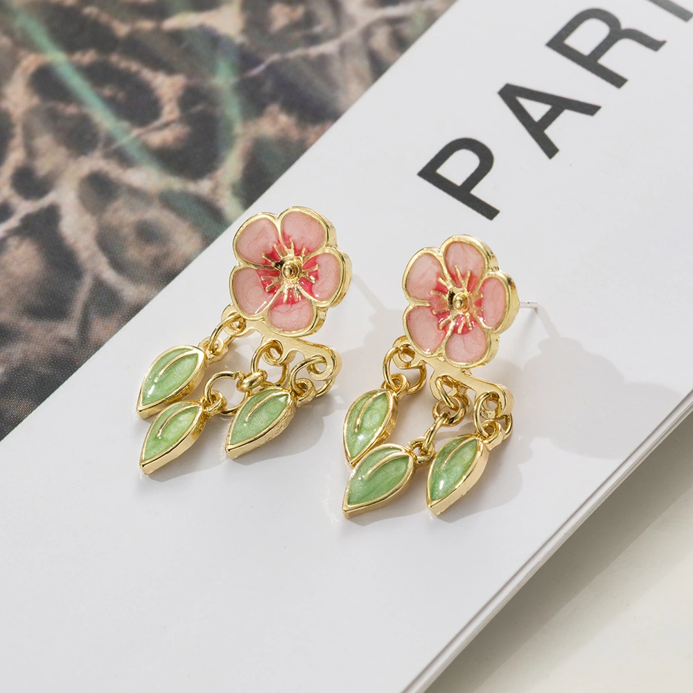 Special-interest Design Drop Oil Peach Blossom Leaf-shapepd Stud Earrings