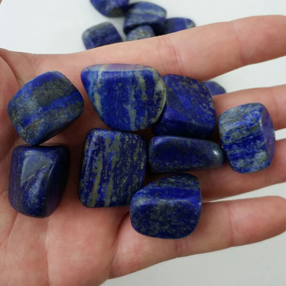 1 Pack of 100g Natural Lapis Lazuli Degaussing Chips Stone Irregular Shape Crystal Desktop Ornament Crystal Home Indoor Fish Tank Flowerpot Gravel (1.5-2.5cm)