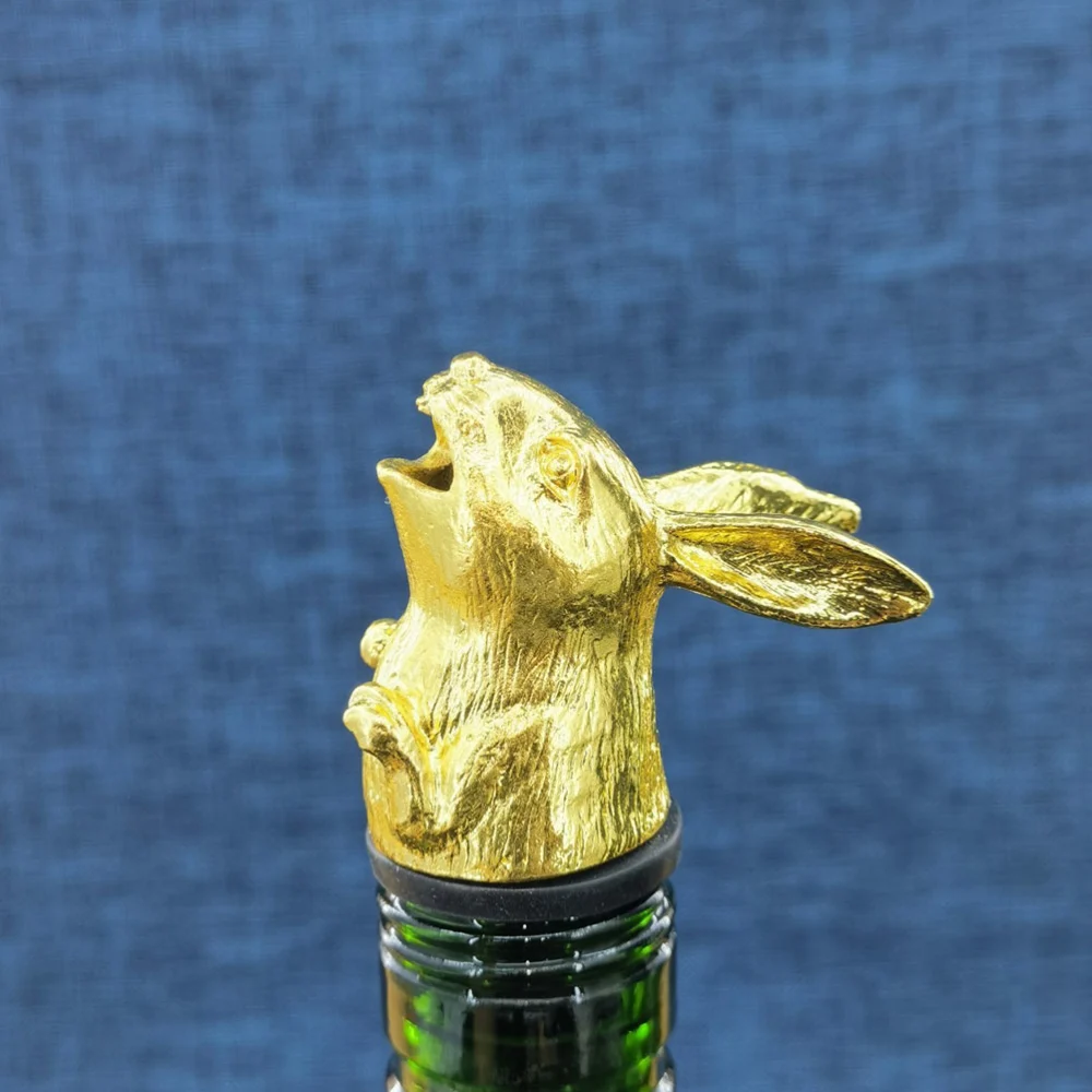 1 Set Wine Stopper and Pourer Rabbit Shaped Wine Pourer Spout Wine Accessory