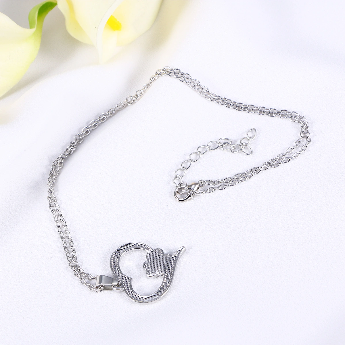 Pet Puppy Necklace Heart-shaped Pendant Pet Cat Dog Necklace