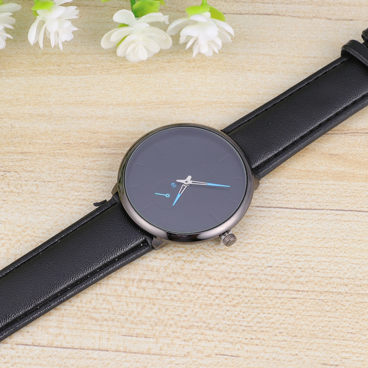 22x4cm Stylish Trendy Simple Quartz Watch Men Strap Wristwatch (Blue Pointer and Black Belt)