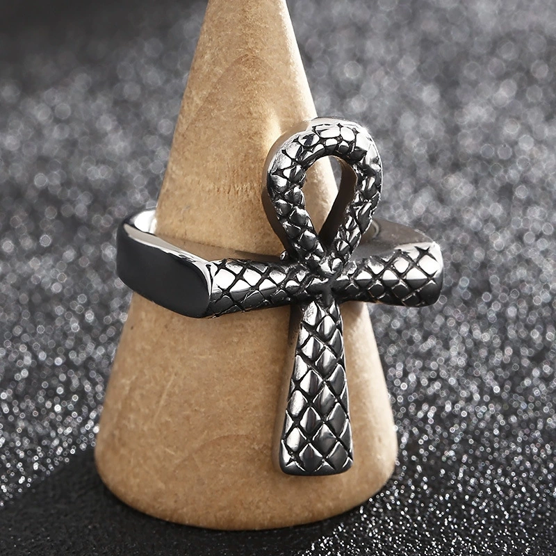 Snake Pattern U-shaped Cross Ring