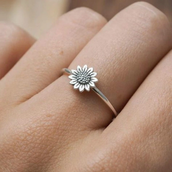 Boho Rings Sterling Silver Floral Ring Petal Ring Lotus Ring Daisy Ring Plant Ring Delicate Ring Handmade Ring Bride Wedding Gifts Jewelry Sunflower Ring Chrysanthemum Ring