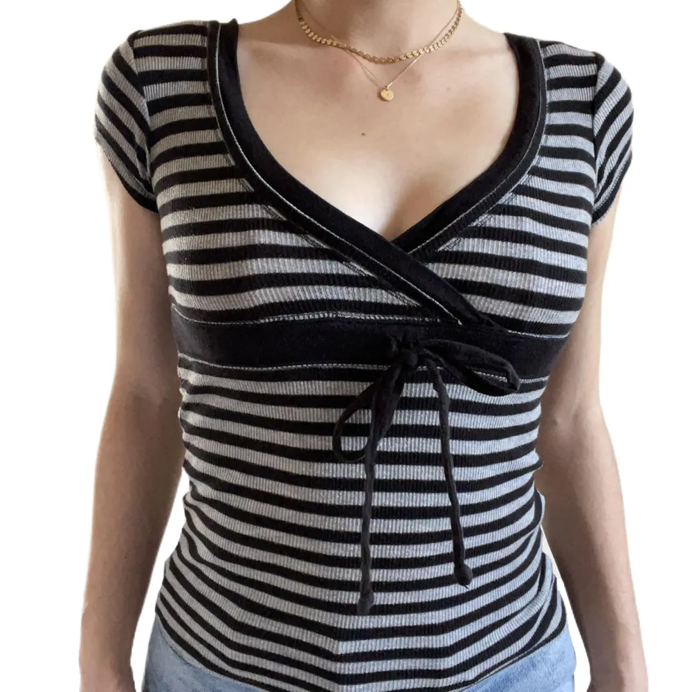 Women's Summer Short Sleeve V Neck Slim Fit Striped Drawstring T-shirt