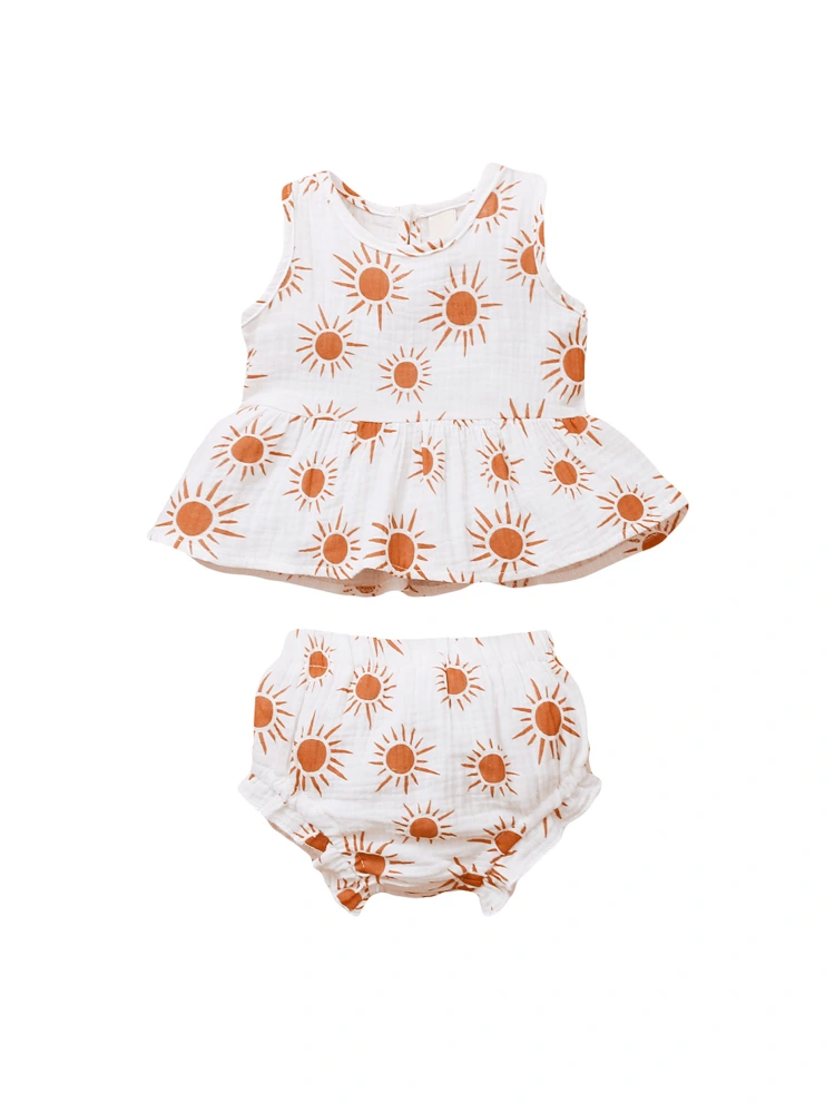 Baby Girl’s Daisy/Sun Printed Vest and Triangle Short Pants Suit