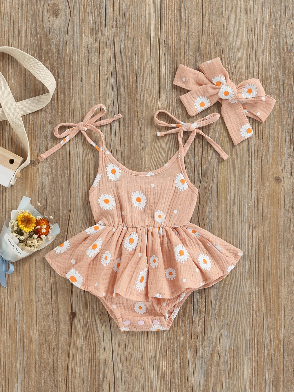 Tie-up Daisy Print U-shaped Neck Spaghetti Strap Bodysuit + Headband