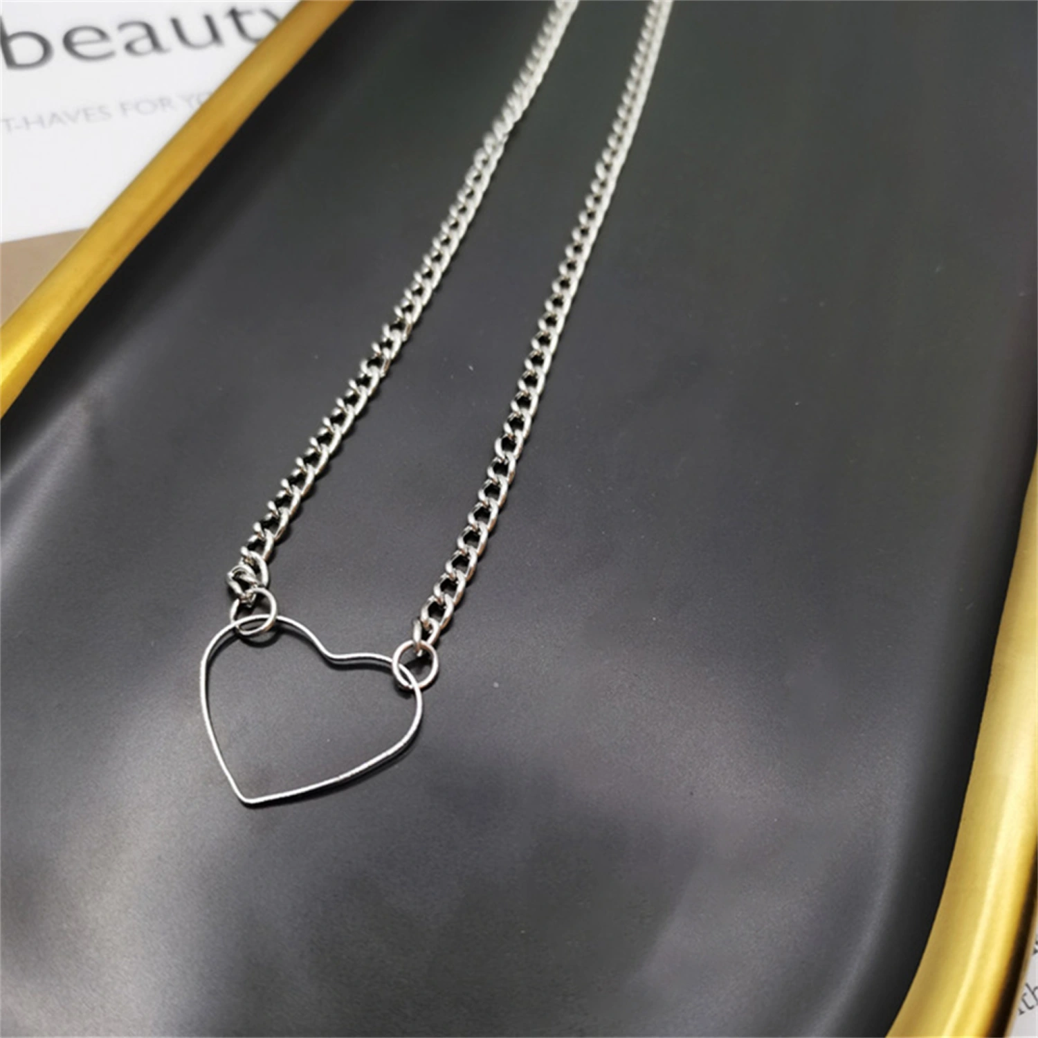 Women Choker, Alloy Heart Pendant Clavicle Chain Necklace Gift
