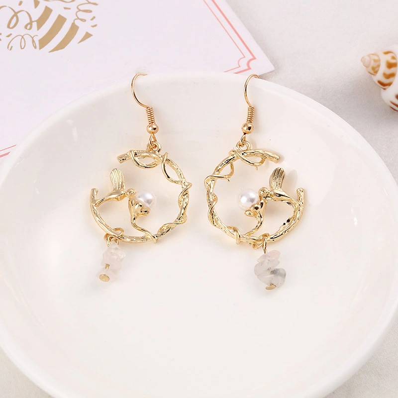 Women's Clip On Earrings, Bird Magpie Pearl Decoration Ear Hook