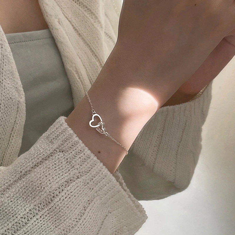 Women Chain Bracelets, Hollow Double-Heart Fine Chain Wrist Bracelet