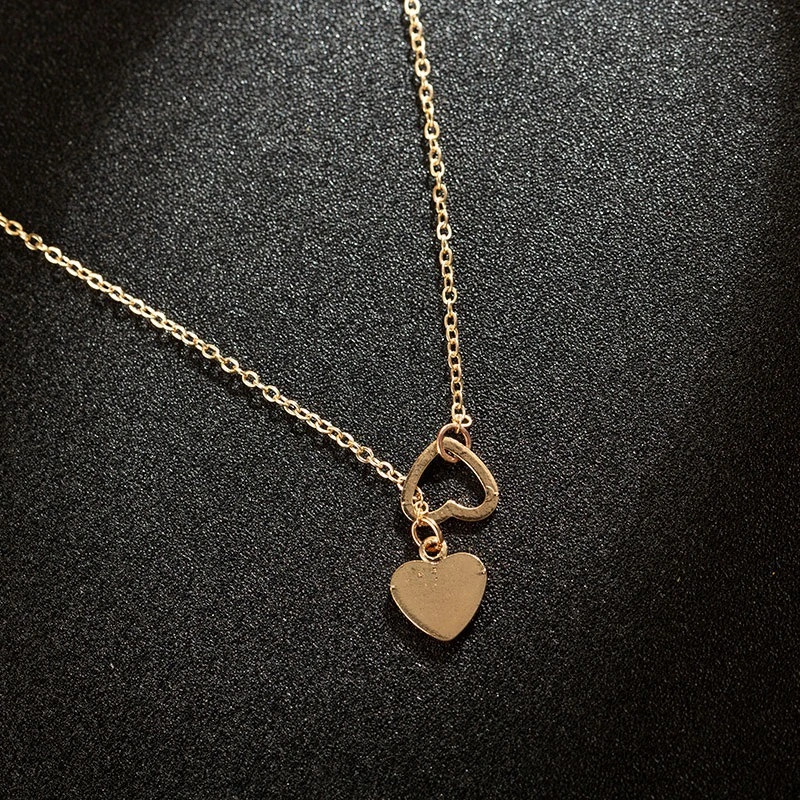 Women's Anti Scratch Necklace, Hollow Heart Meaningful Neck Accessory