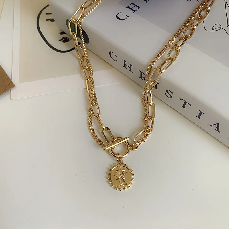 Women's Fashion Lock Queen Necklace Double-layer Clavicle Chain