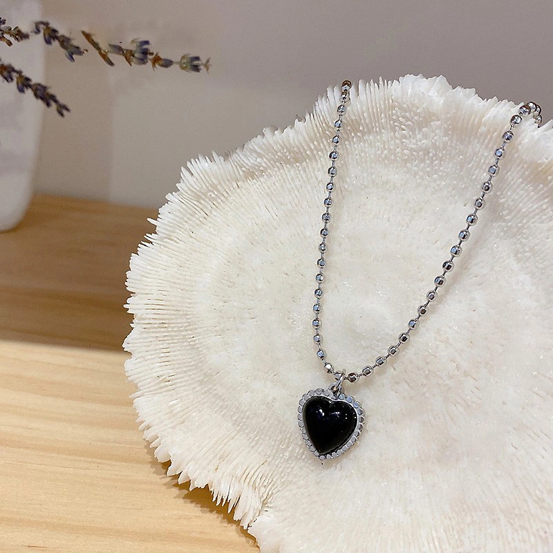 Love Heart Necklace, Black Heart Pendant Necklace Valentines Day Gift