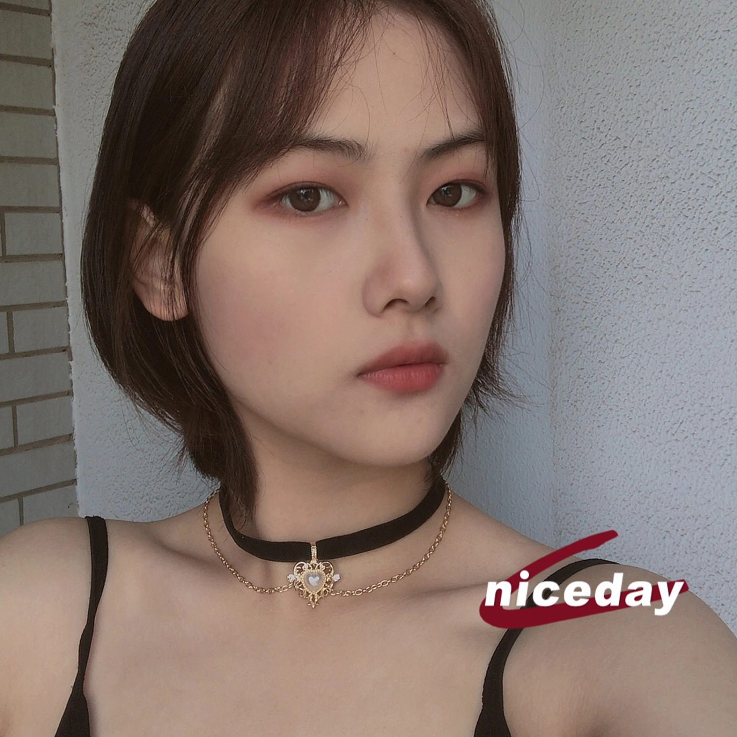 Ladies Necklace Pearl Embellished Gold Heart Pendant Clavicle Chain