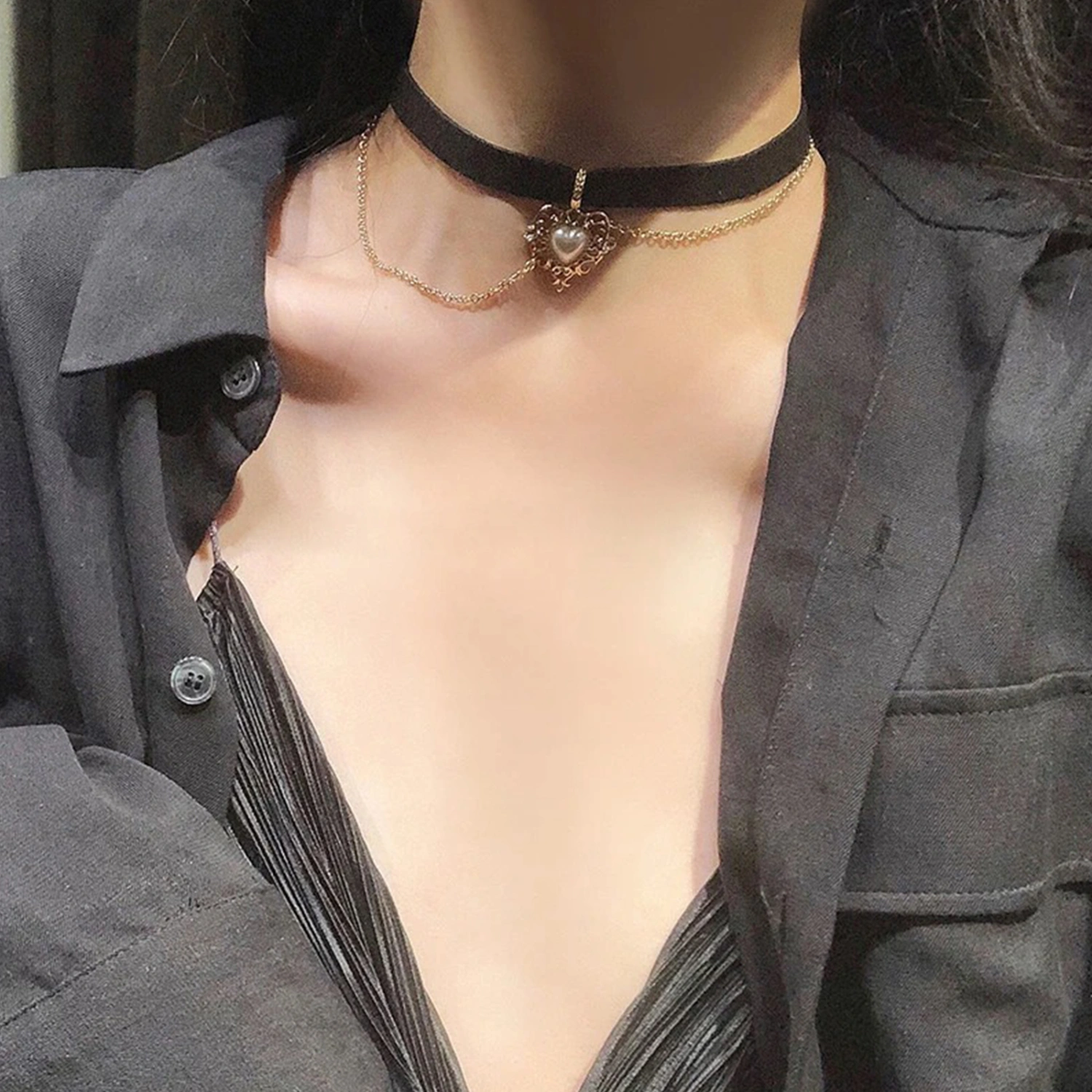 Ladies Necklace Pearl Embellished Gold Heart Pendant Clavicle Chain
