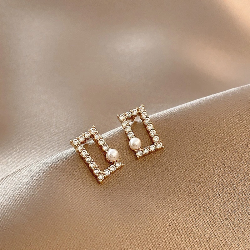 Women Fashion Geometric Stud Earrings for Party, Travel, Work
