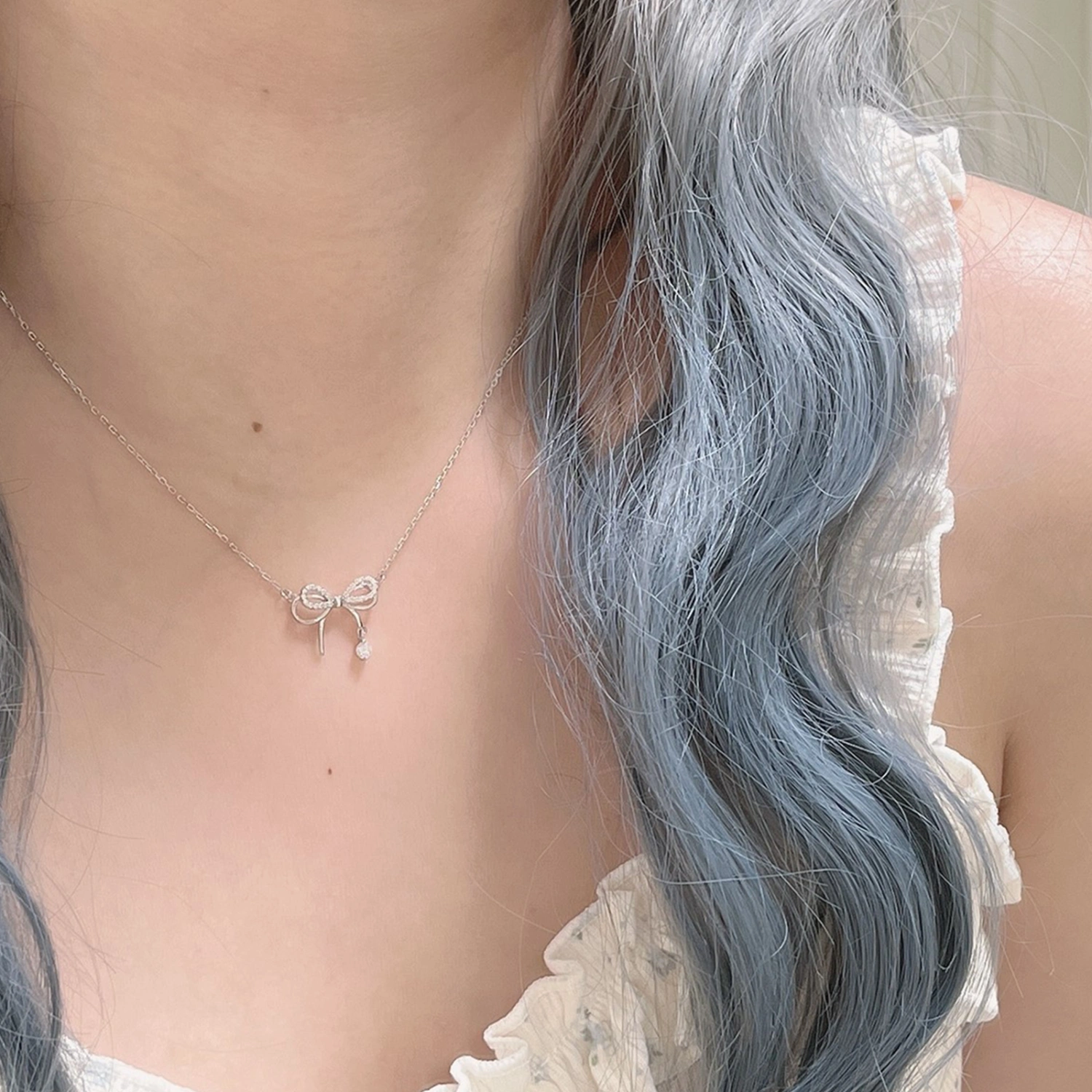 Rhinestone Bow Necklace Dainty Bowknot Pendant Necklace Birthday Gift