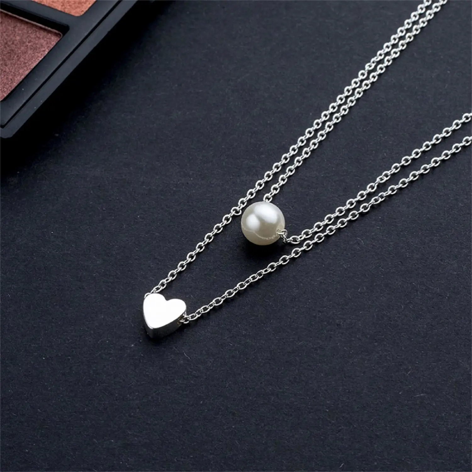Ladies Temperament Multi-layer Necklace, Heart Pendant Clavicle Chain
