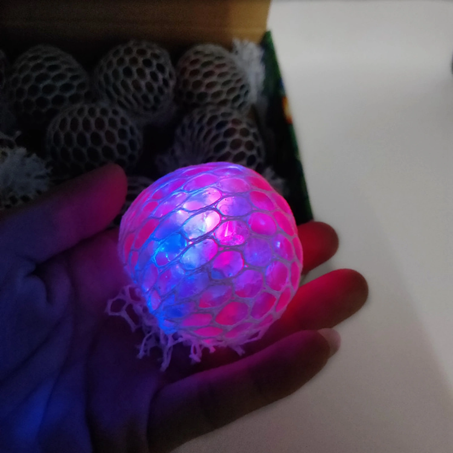 Decompression Color Bead Ball, Weird Luminous Grape Ball Toys