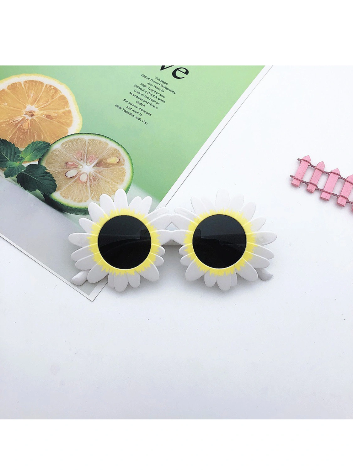 Baby Sunflower Sunglasses, Vintage Flower Round Frame Eyewear