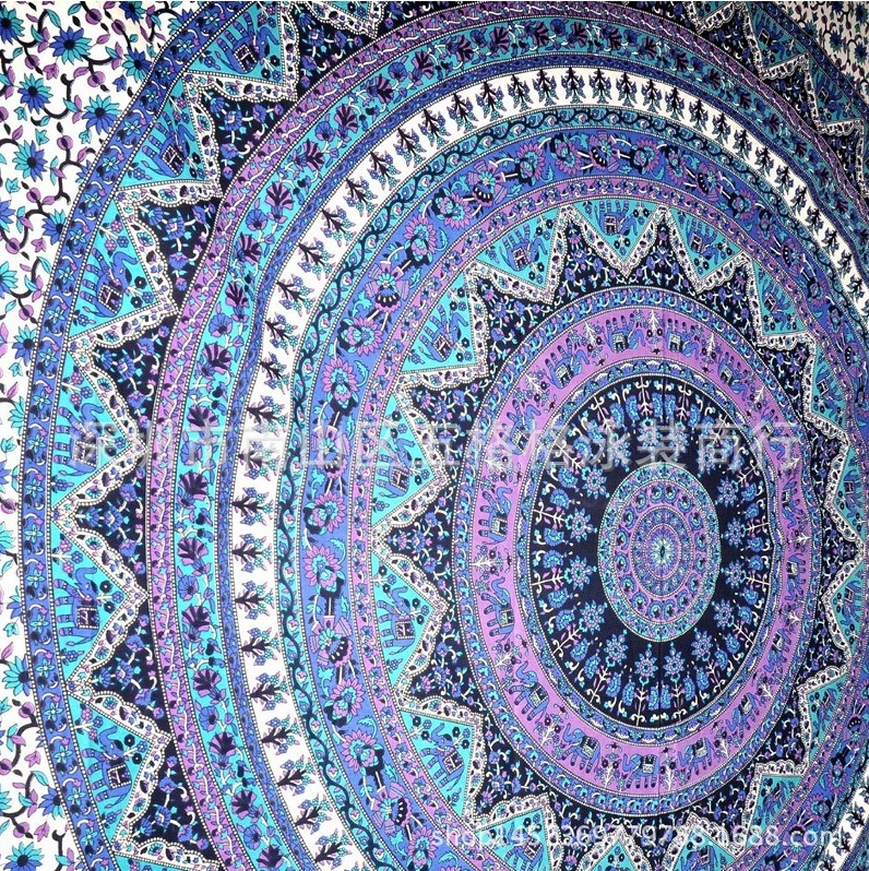 Beach Blanket Circular Symmetrical Pattern Printing Light Beach Towel